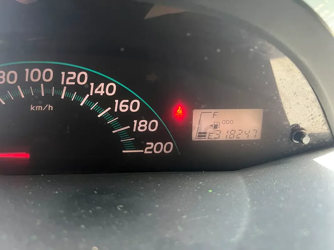 Toyota Yaris 1.5 AT (106 حصان) - 2