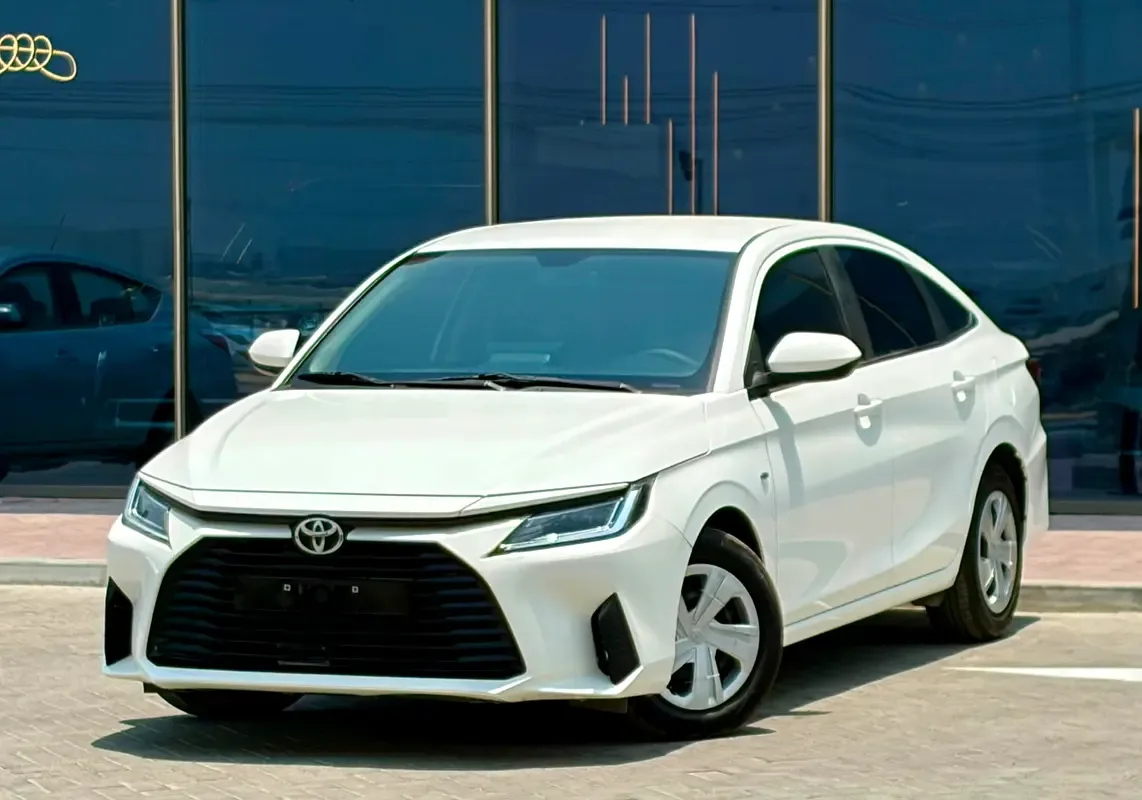 Toyota Yaris 1.5 CVT (105 hp)
