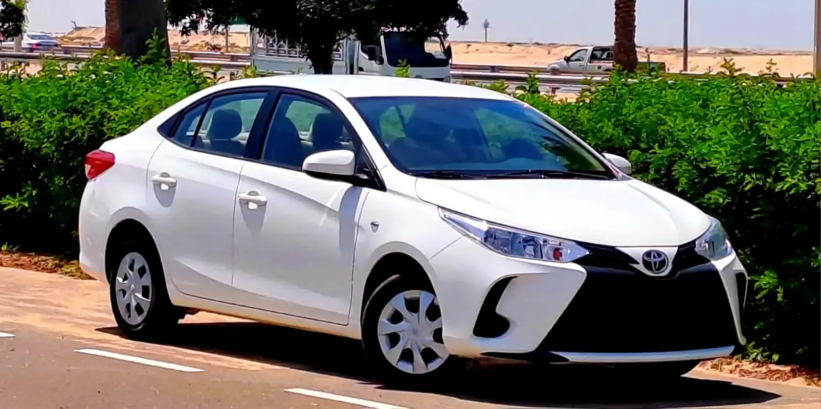 Toyota Yaris 1.5 CVT (105 hp)