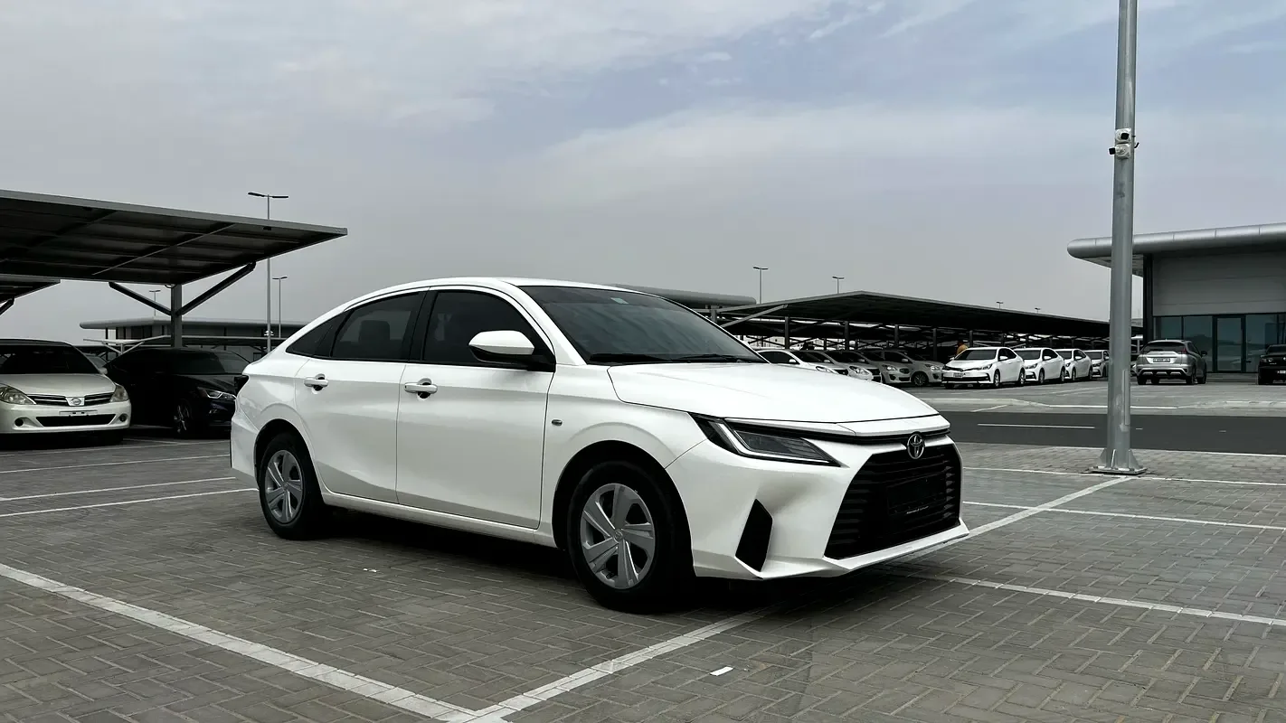Toyota Yaris 1.5 CVT (105 hp)