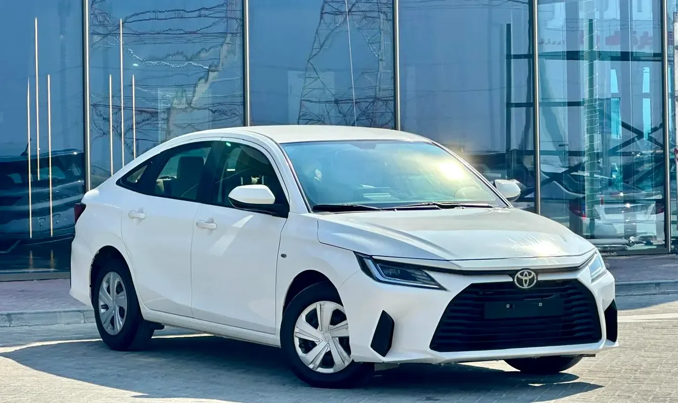 Toyota Yaris 1.5 CVT (105 hp)