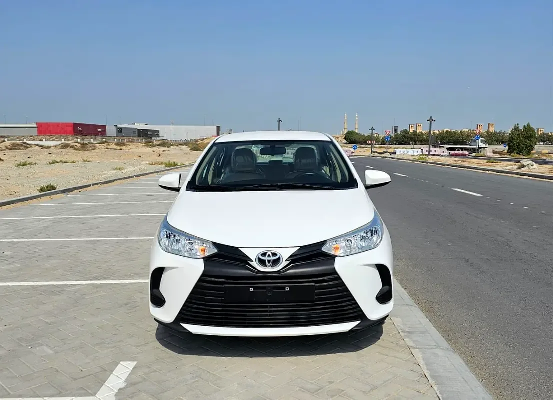 Toyota Yaris 1.5 CVT (105 hp)
