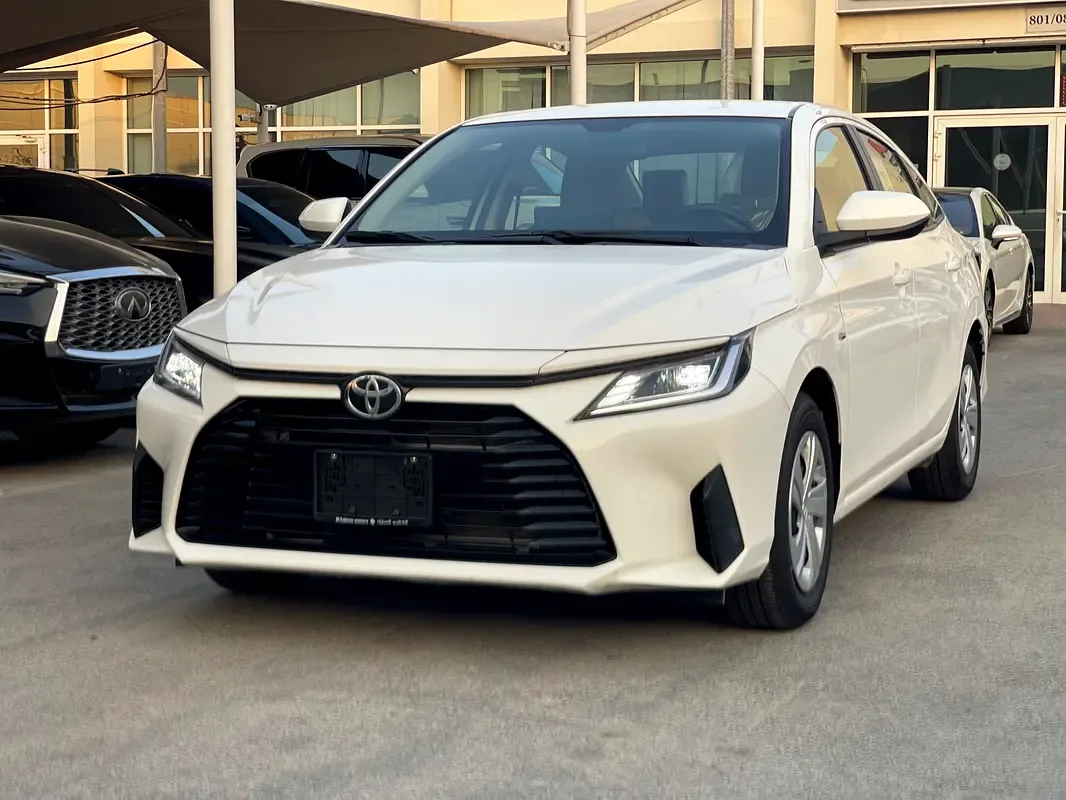 Toyota Yaris 1.5 CVT (105 حصان) - 2