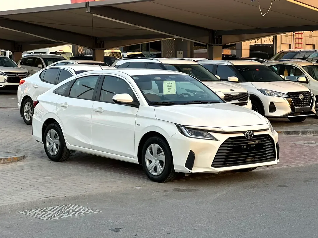 Toyota Yaris 1.5 CVT (105 حصان) - 3