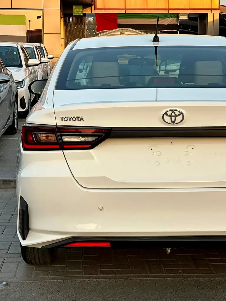 Toyota Yaris 1.5 CVT (105 حصان) - 7