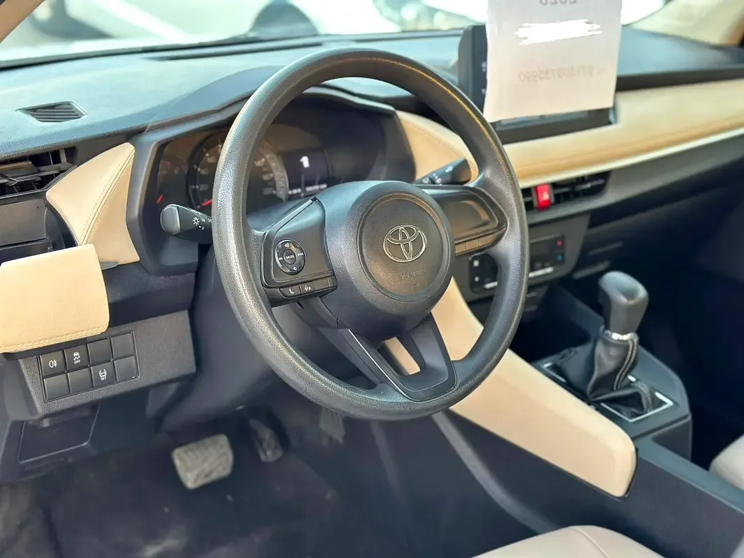 Toyota Yaris 1.5 CVT (105 حصان) - 10