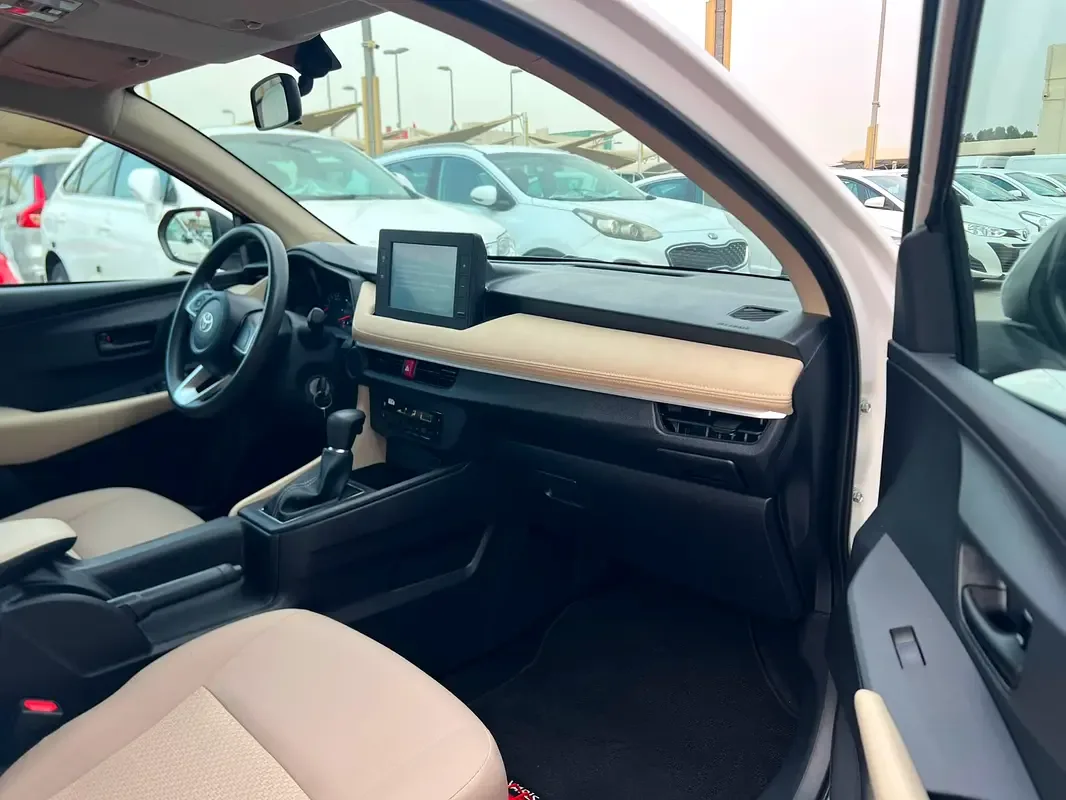 Toyota Yaris 1.5 CVT (105 حصان) - 9