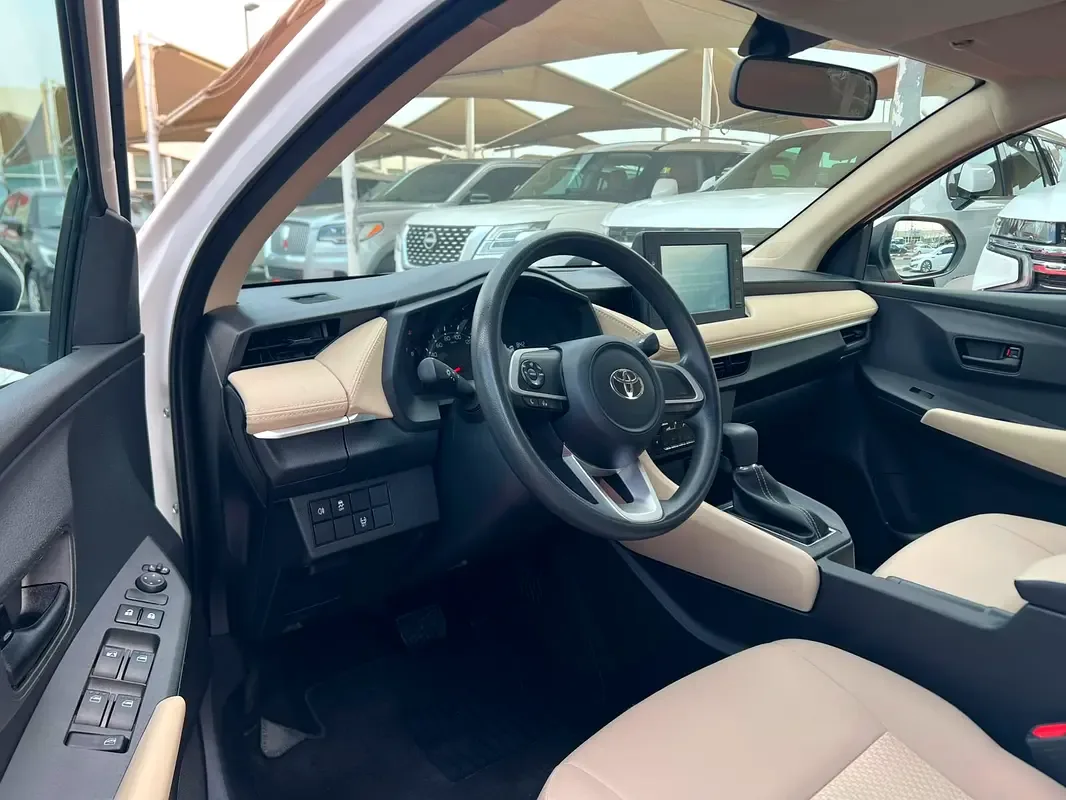 Toyota Yaris 1.5 CVT (105 حصان) - 7