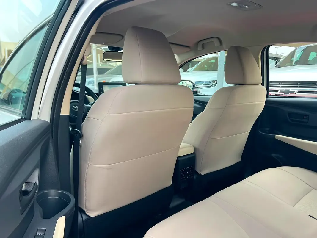 Toyota Yaris 1.5 CVT (105 حصان) - 11