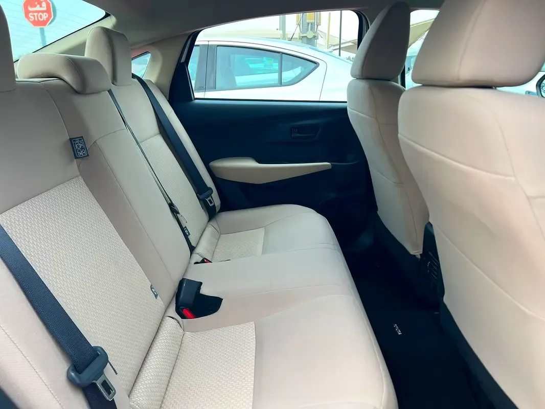 Toyota Yaris 1.5 CVT (105 حصان) - 12