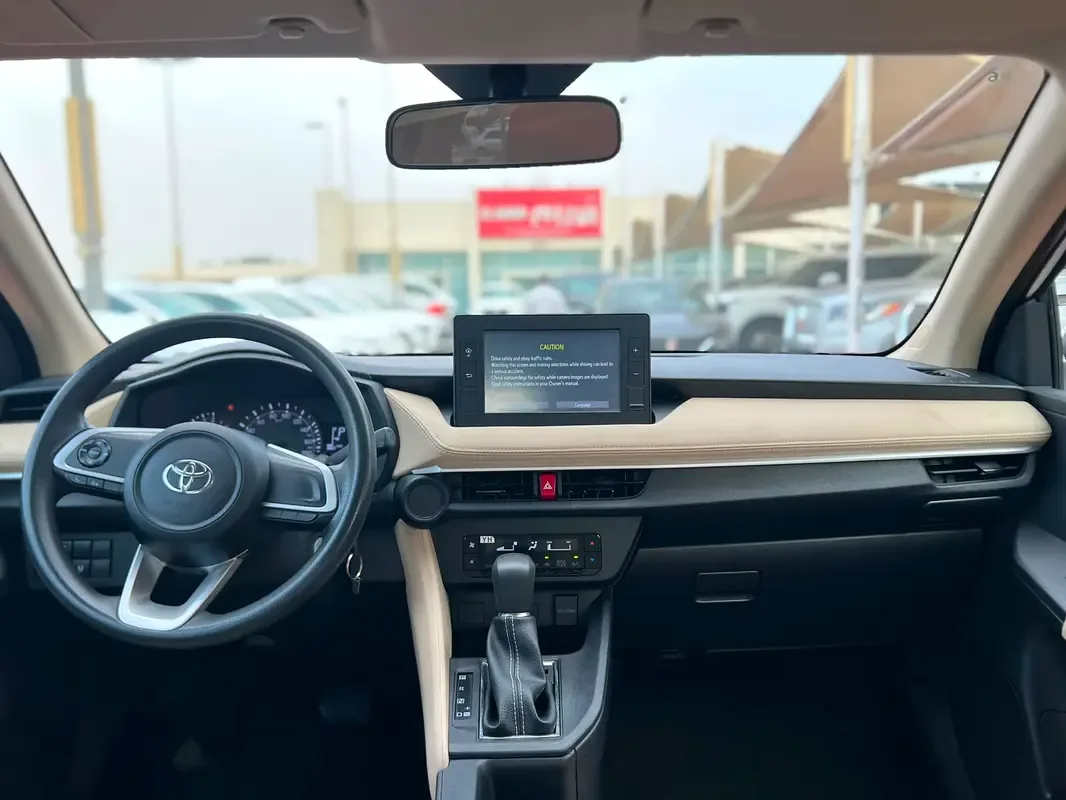Toyota Yaris 1.5 CVT (105 حصان) - 13