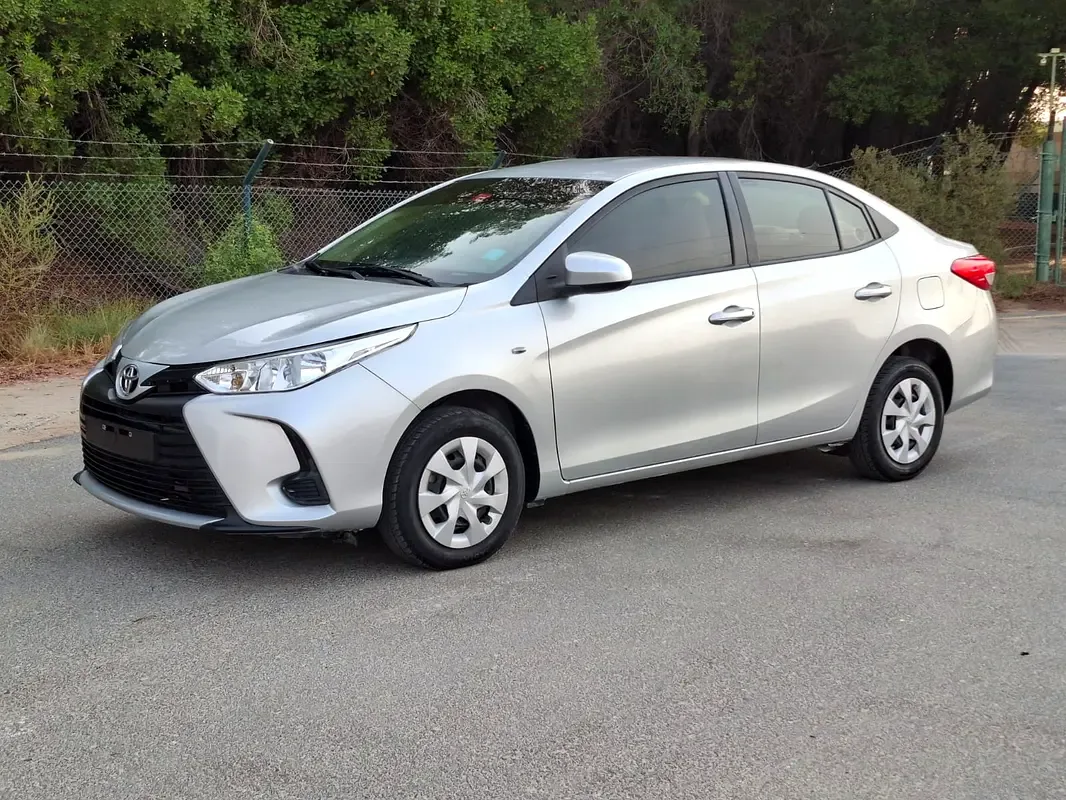 Toyota Yaris 1.5 CVT (105 hp)