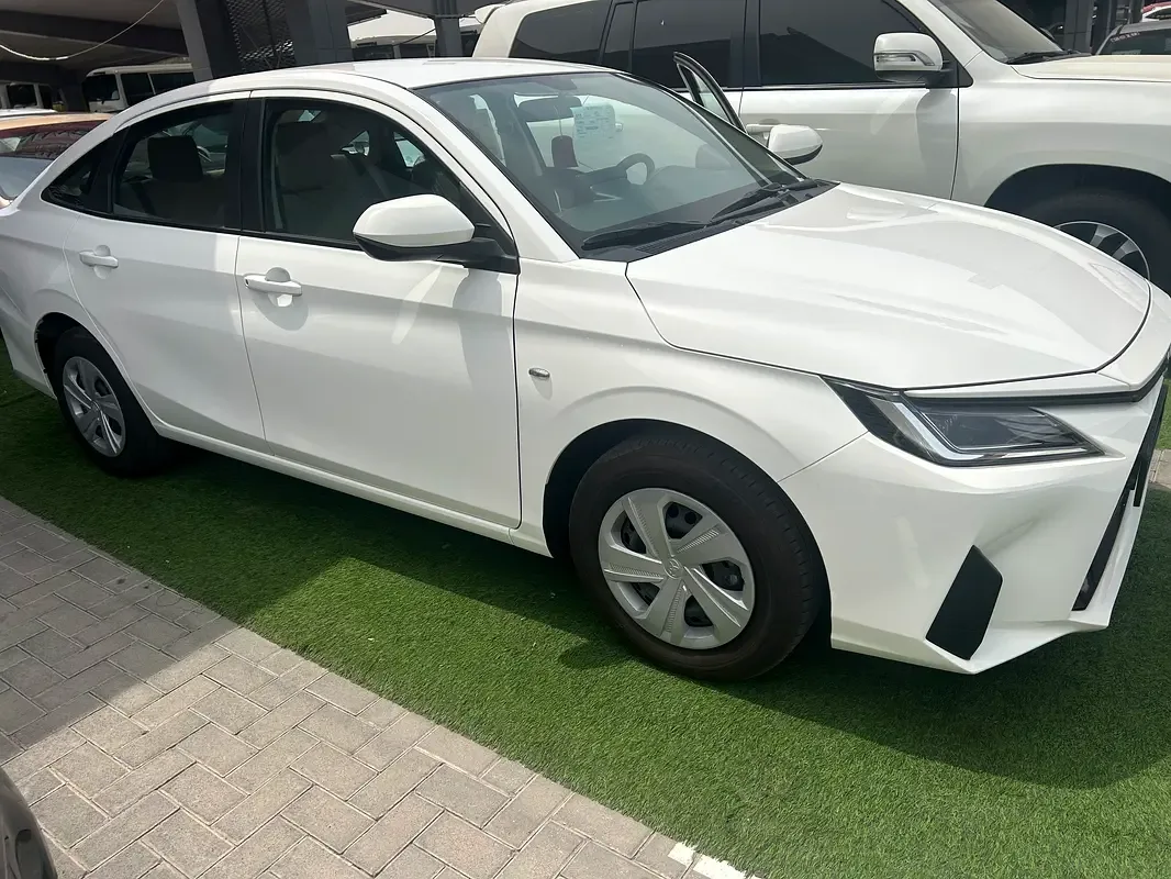 Toyota Yaris 1.5 CVT (105 hp)