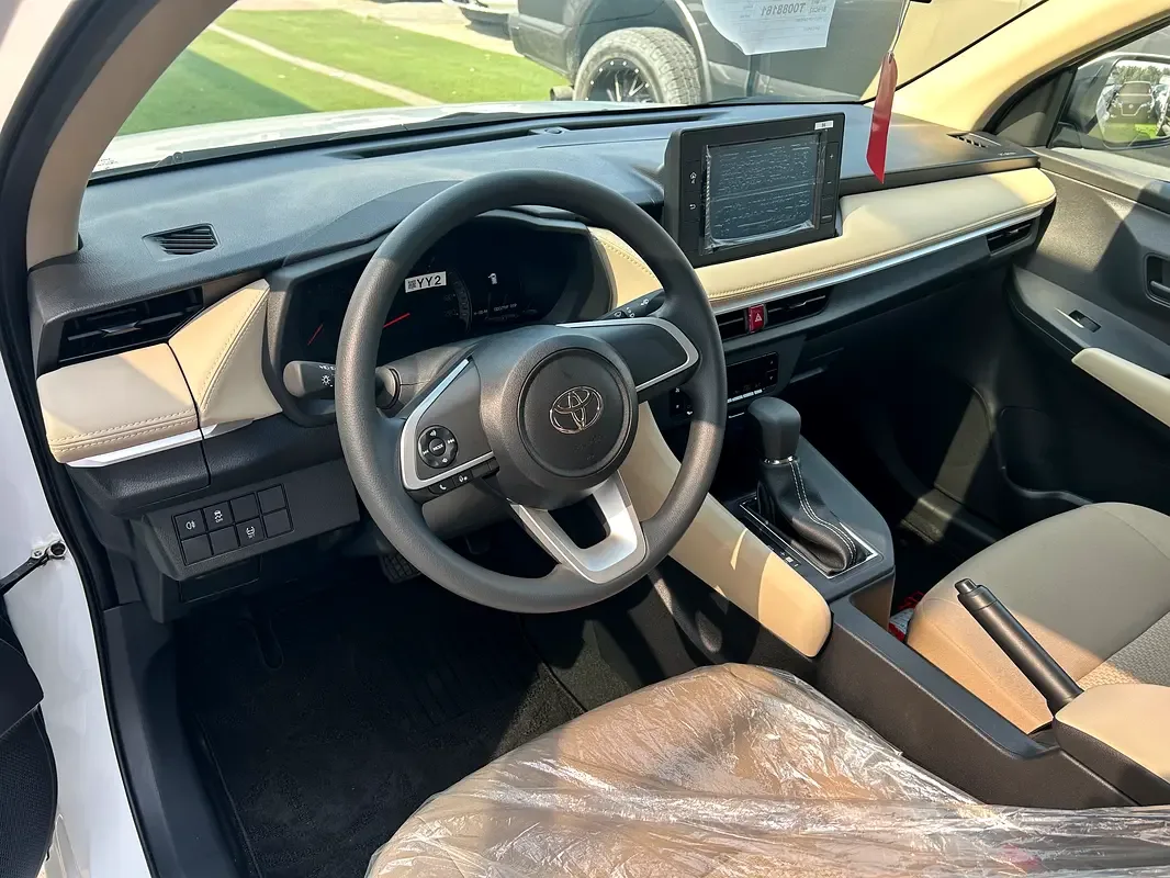 Toyota Yaris 1.5 CVT (105 حصان) - 4