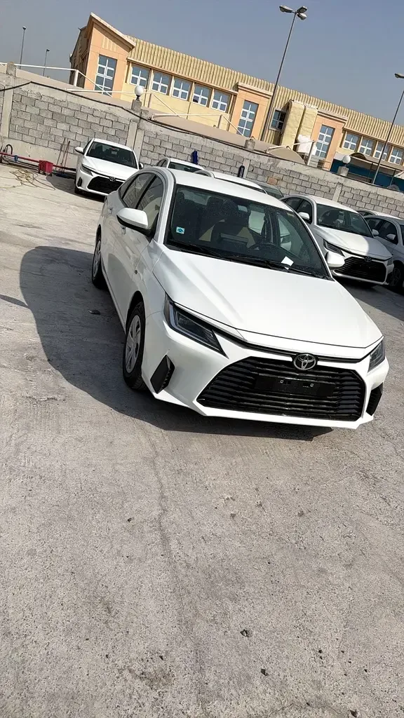 Toyota Yaris 1.5 CVT (105 hp)