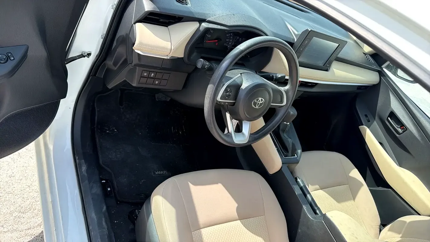Toyota Yaris 1.5 CVT (105 حصان) - 7