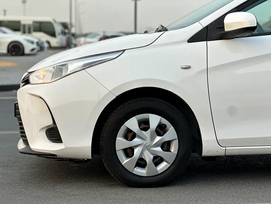 Toyota Yaris 1.5 CVT (105 حصان) - 3