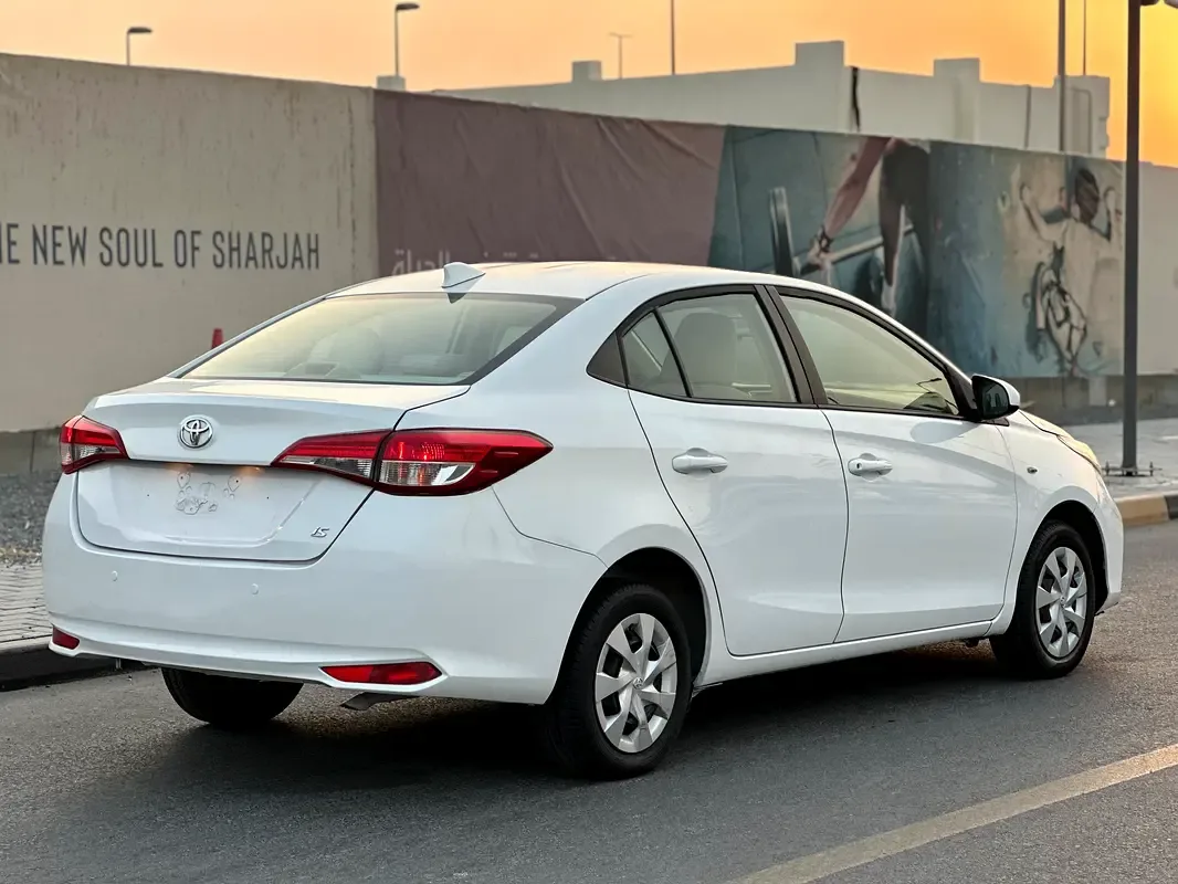 Toyota Yaris 1.5 CVT (105 حصان) - 7