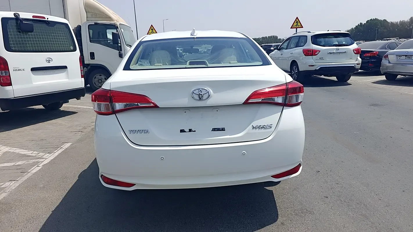 Toyota Yaris 1.5 CVT (105 حصان) - 10