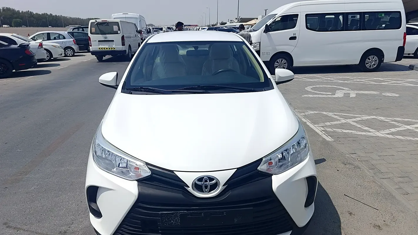 Toyota Yaris 1.5 CVT (105 حصان) - 11