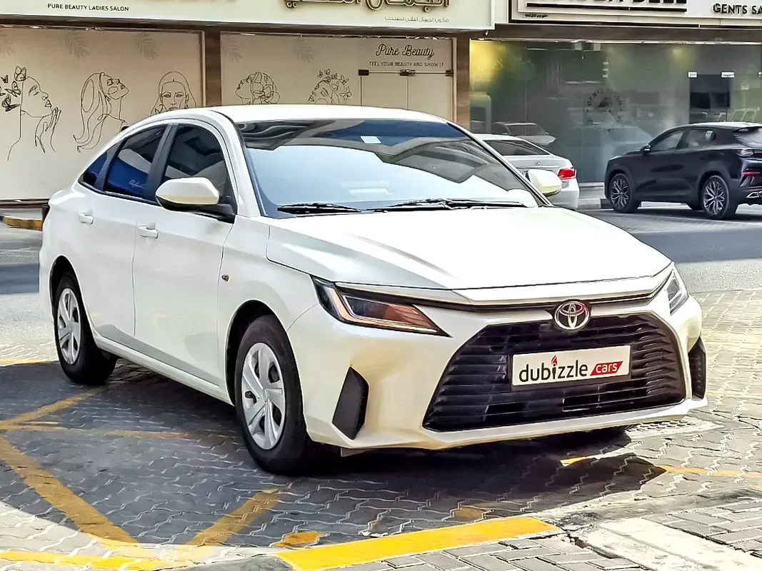 Toyota Yaris 1.5 CVT (105 hp)