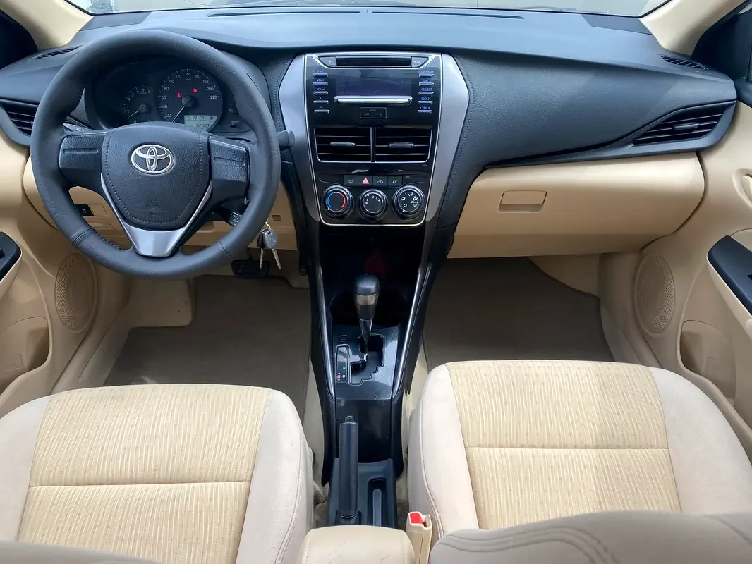 Toyota Yaris 1.5 CVT (105 حصان) - 13
