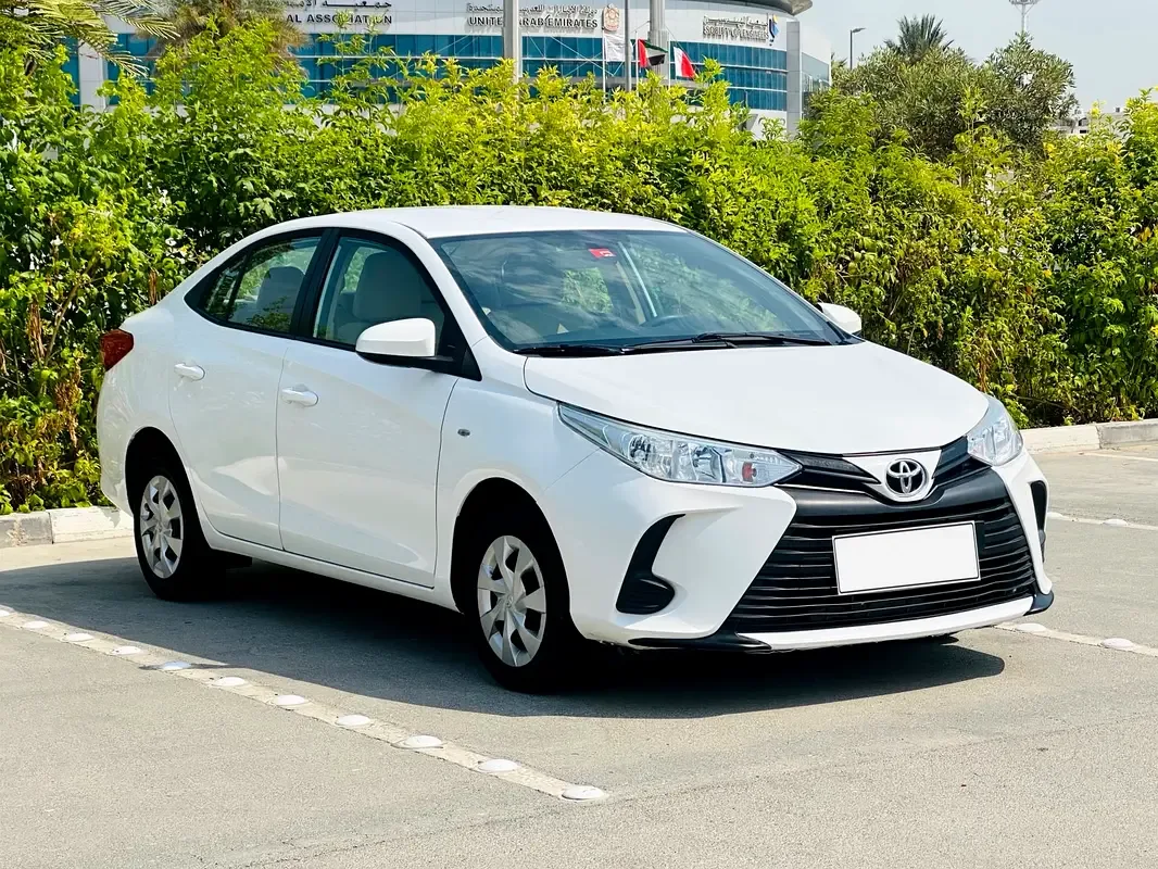 Toyota Yaris 1.5 CVT (105 hp)