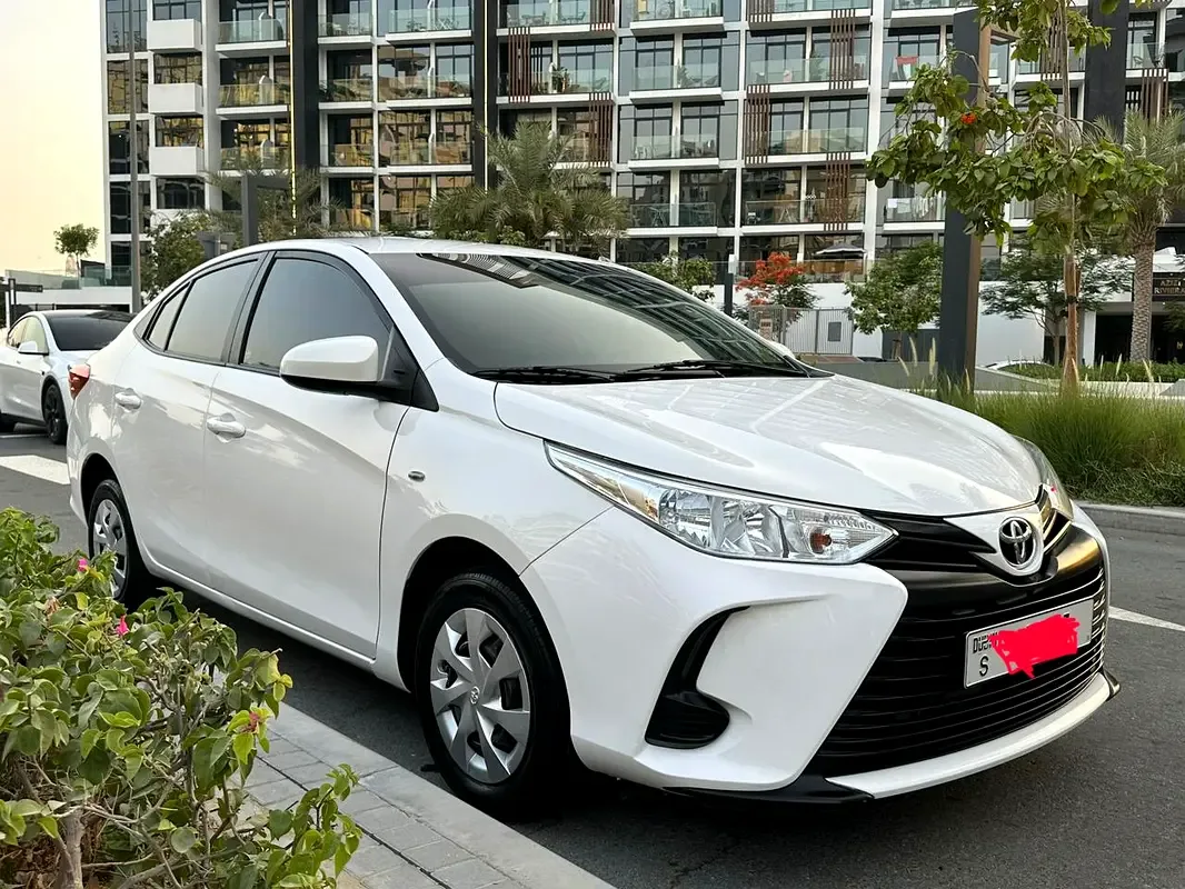 Toyota Yaris 1.5 CVT (105 hp)