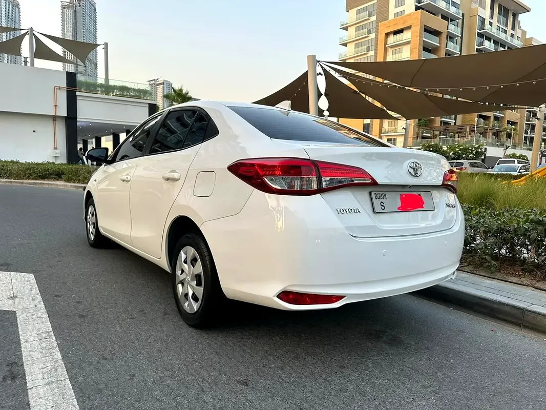 Toyota Yaris 1.5 CVT (105 hp) - 8