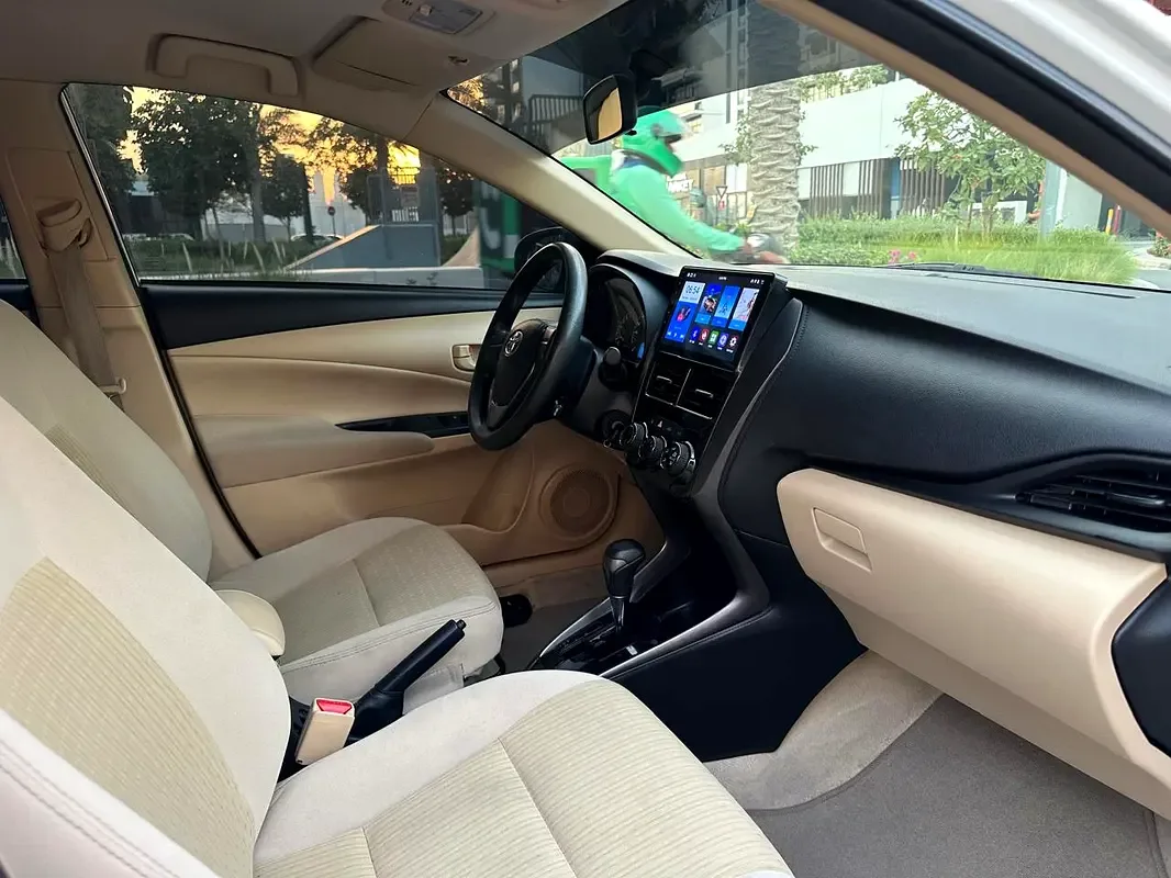 Toyota Yaris 1.5 CVT (105 hp) - 15