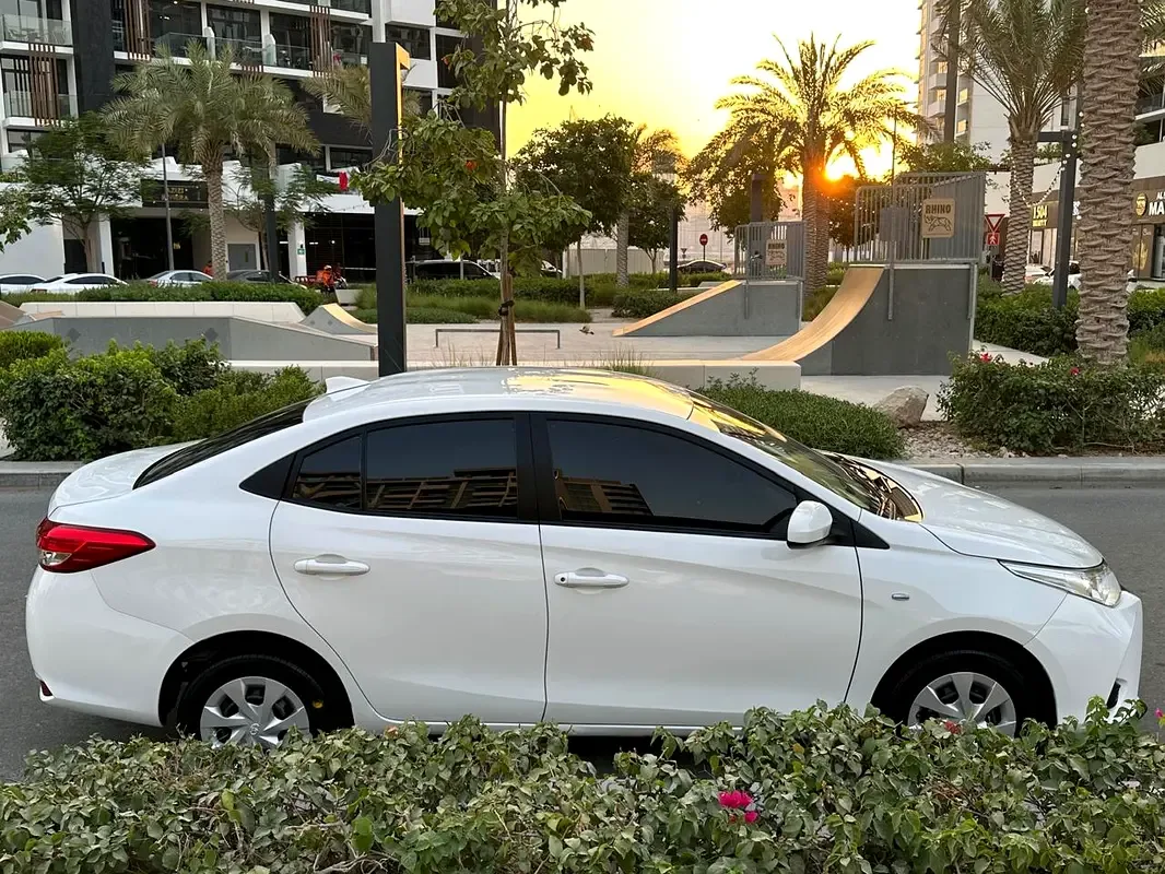 Toyota Yaris 1.5 CVT (105 hp) - 17