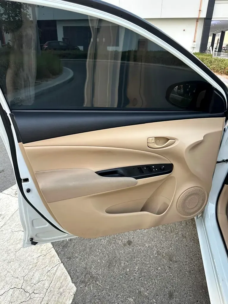 Toyota Yaris 1.5 CVT (105 hp) - 20