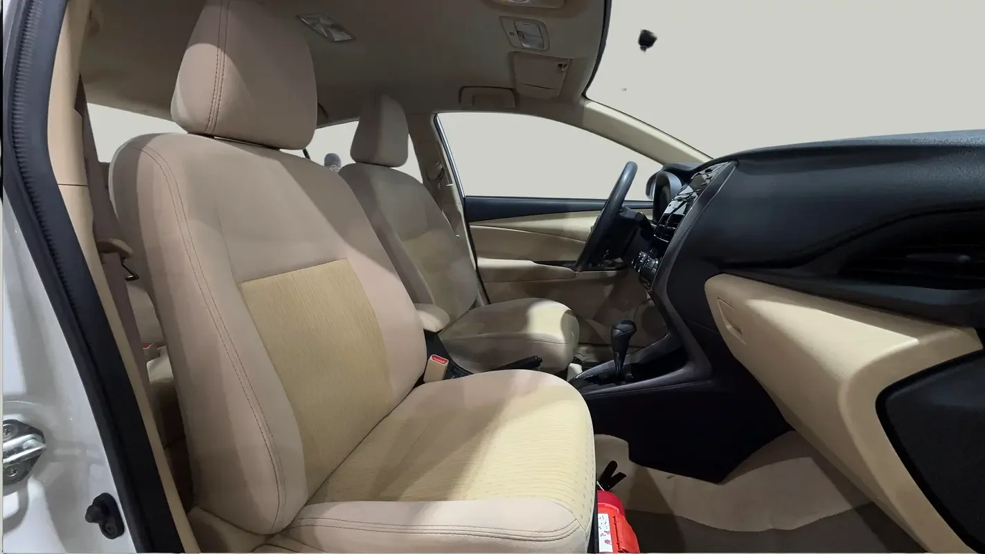 Toyota Yaris 1.5 CVT (105 hp) - 6