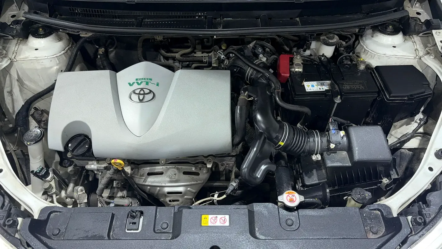 Toyota Yaris 1.5 CVT (105 hp) - 12