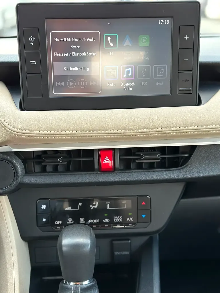 Toyota Yaris 1.5 CVT (105 hp) - 14