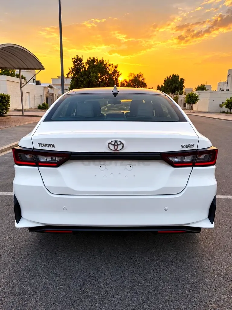 Toyota Yaris 1.5 CVT (105 hp) - 4