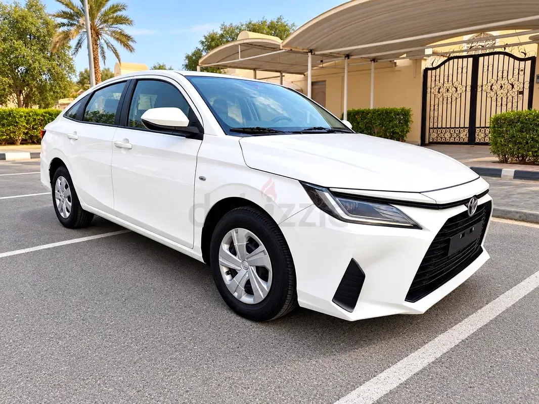 Toyota Yaris 1.5 CVT (105 hp) - 3
