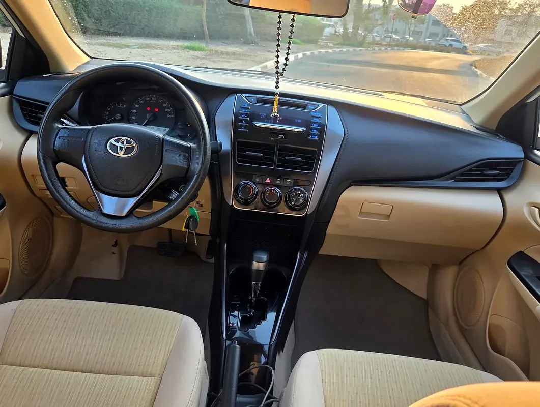 Toyota Yaris 1.5 CVT (105 hp) - 5