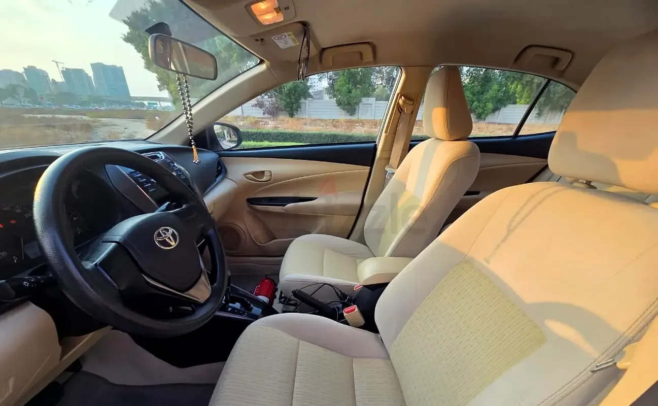 Toyota Yaris 1.5 CVT (105 hp) - 7