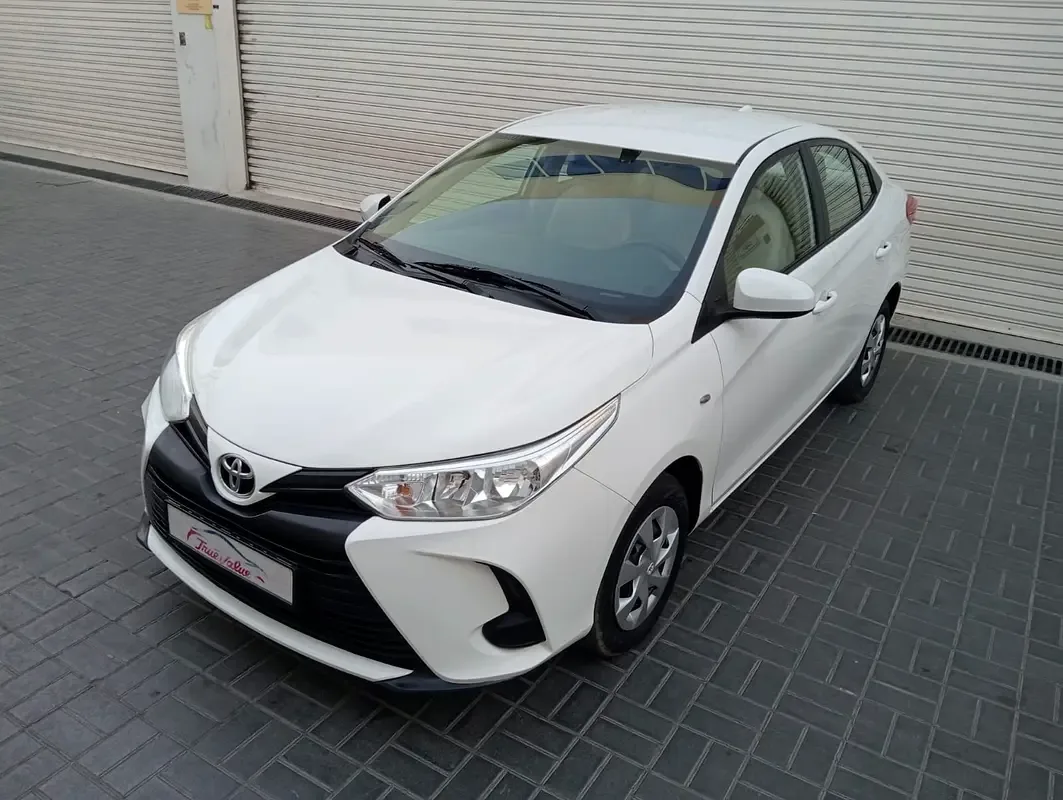 Toyota Yaris 1.5 CVT (105 hp) - 2
