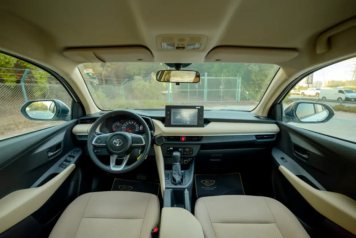 Toyota Yaris 1.5 CVT (105 حصان) - 8