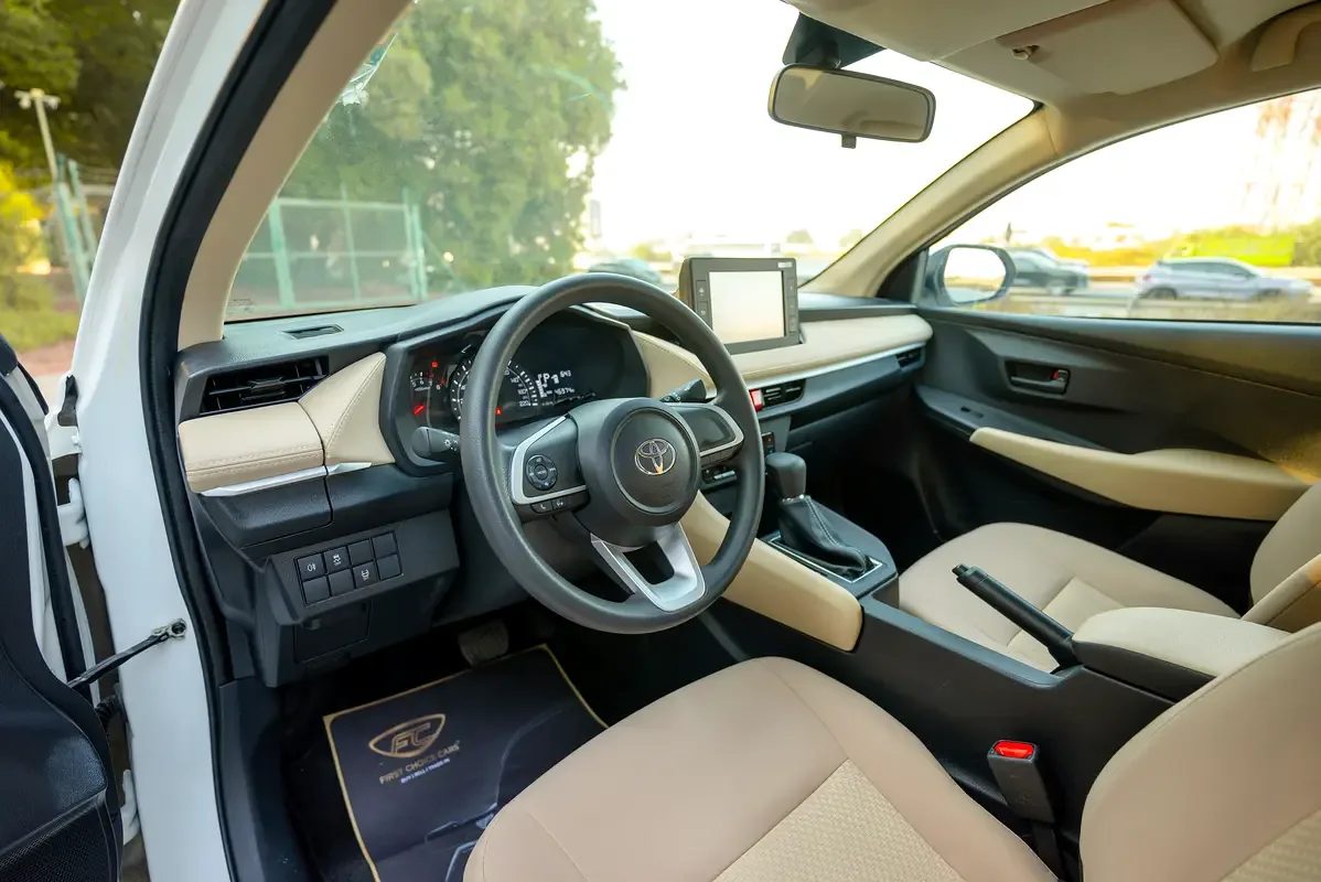 Toyota Yaris 1.5 CVT (105 حصان) - 14