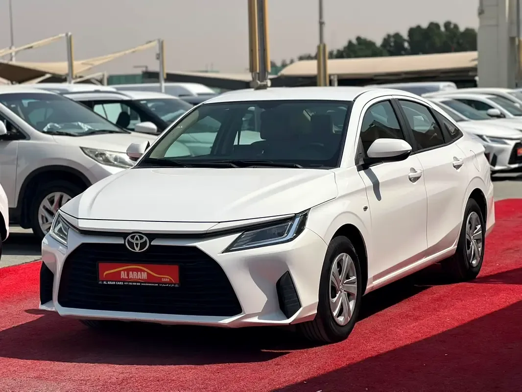 Toyota Yaris 1.5 CVT (105 hp) - 3
