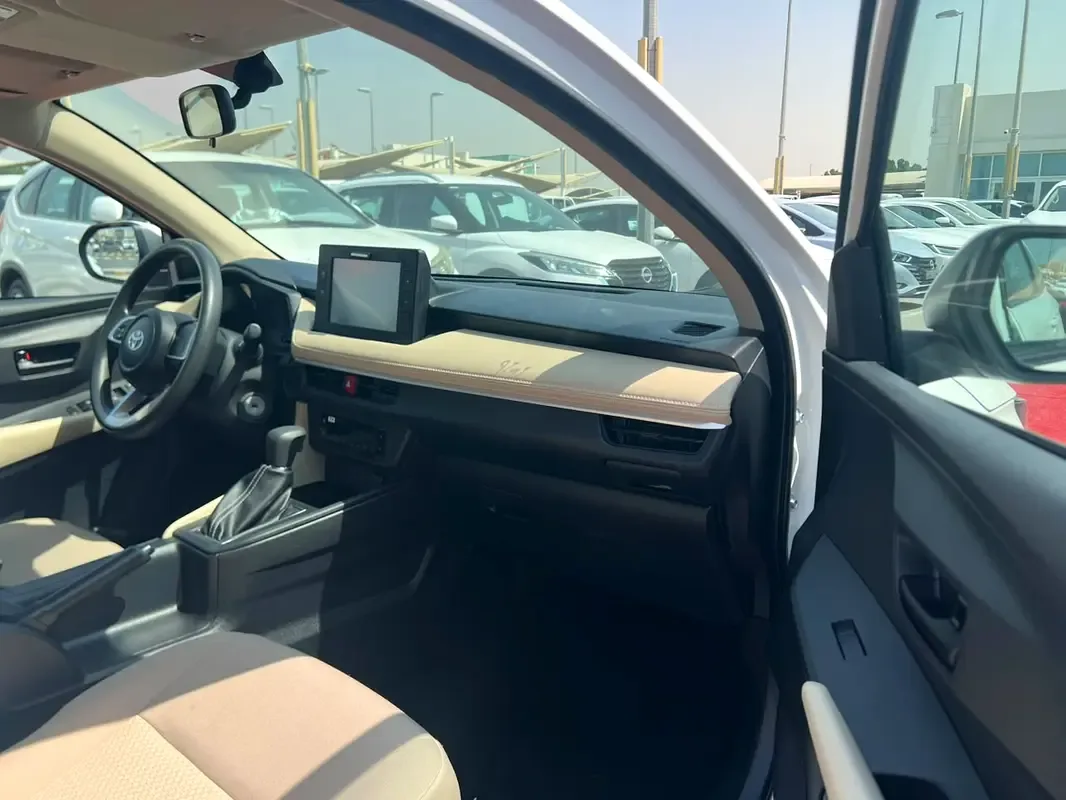 Toyota Yaris 1.5 CVT (105 hp) - 9