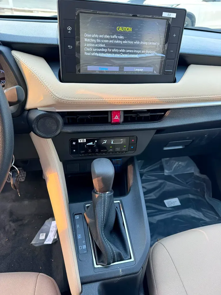 Toyota Yaris 1.5 CVT (105 حصان) - 13