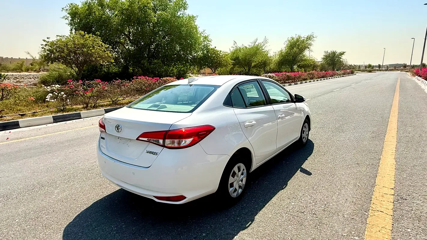 Toyota Yaris 1.5 CVT (105 حصان) - 12