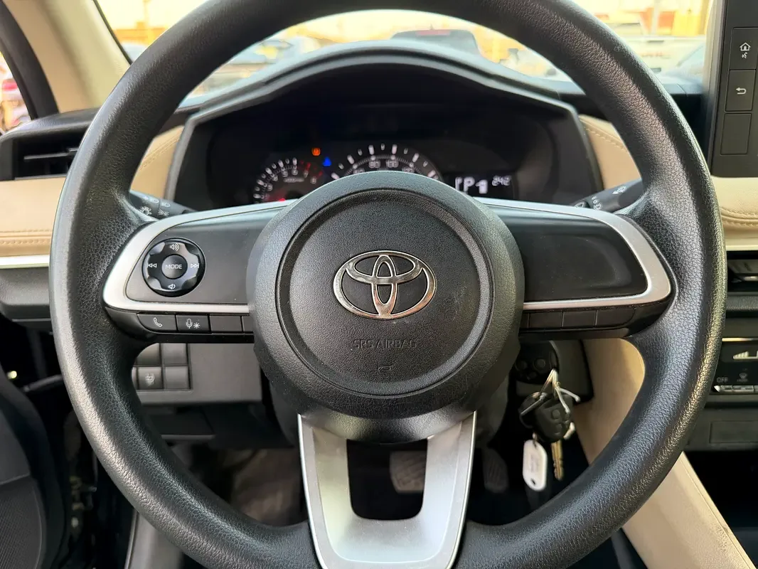 Toyota Yaris 1.5 CVT (105 hp) - 11