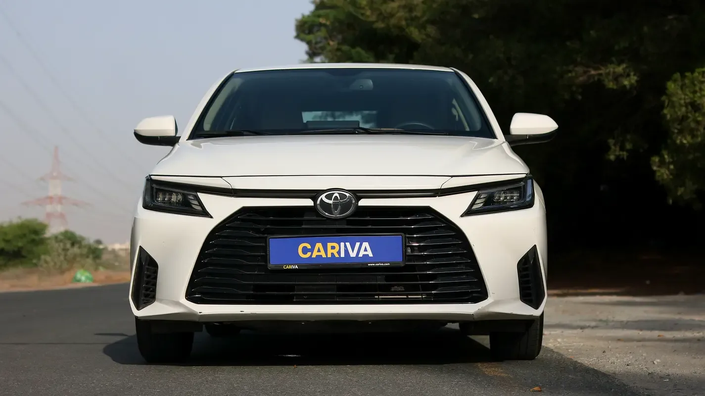 Toyota Yaris 1.5 CVT (105 hp) - 2