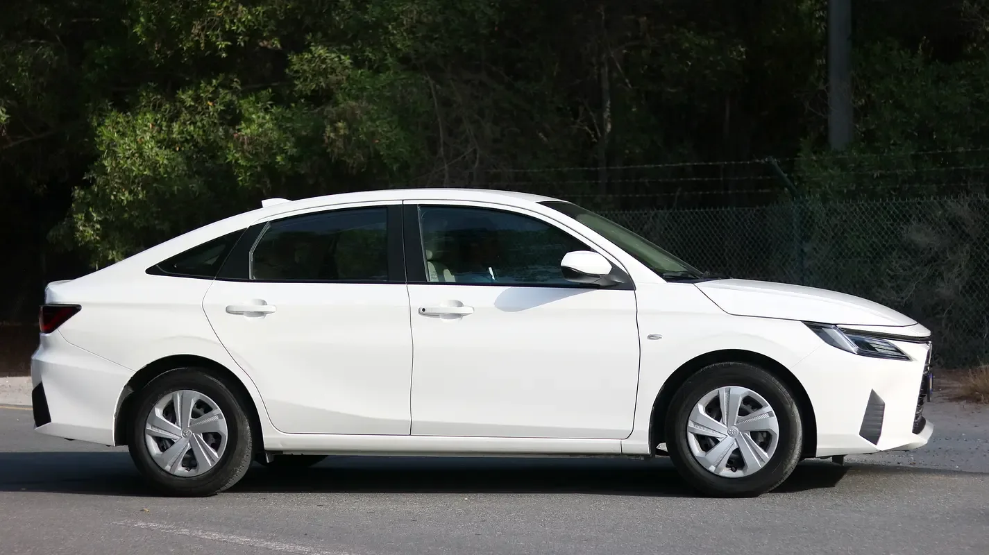 Toyota Yaris 1.5 CVT (105 hp) - 4