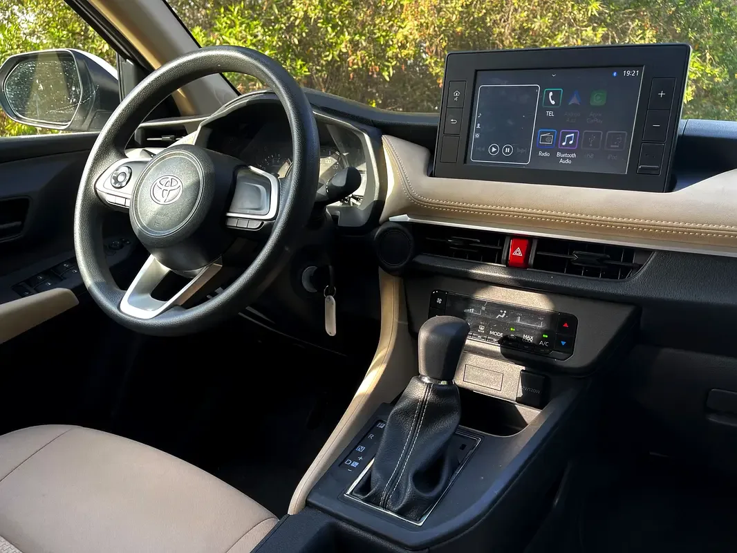 Toyota Yaris 1.5 CVT (105 hp) - 11